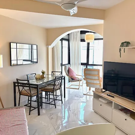 Primera Linea De Playa Apartment Marbella