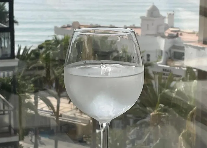 Primera Linea De Playa Apartament Marbella